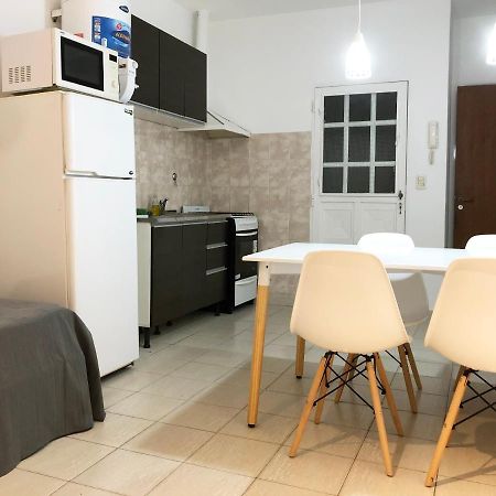 Rio 2 Departamentos Temporario Con Cochera Villa María Екстериор снимка