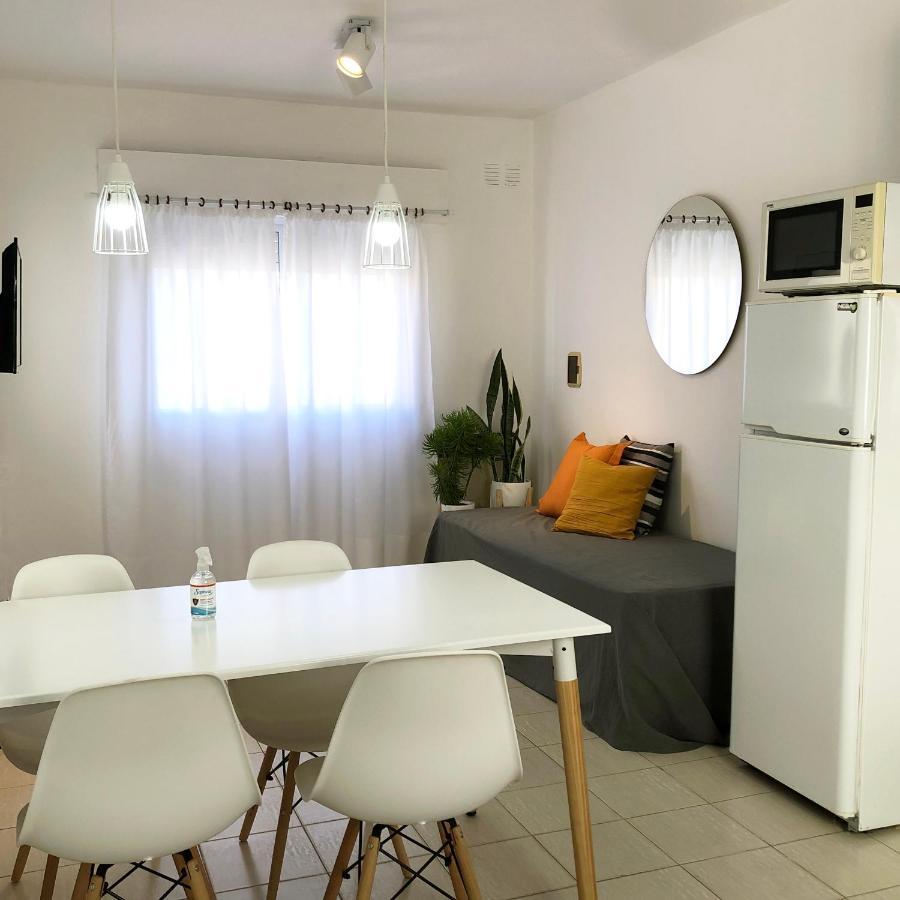 Rio 2 Departamentos Temporario Con Cochera Villa María Екстериор снимка